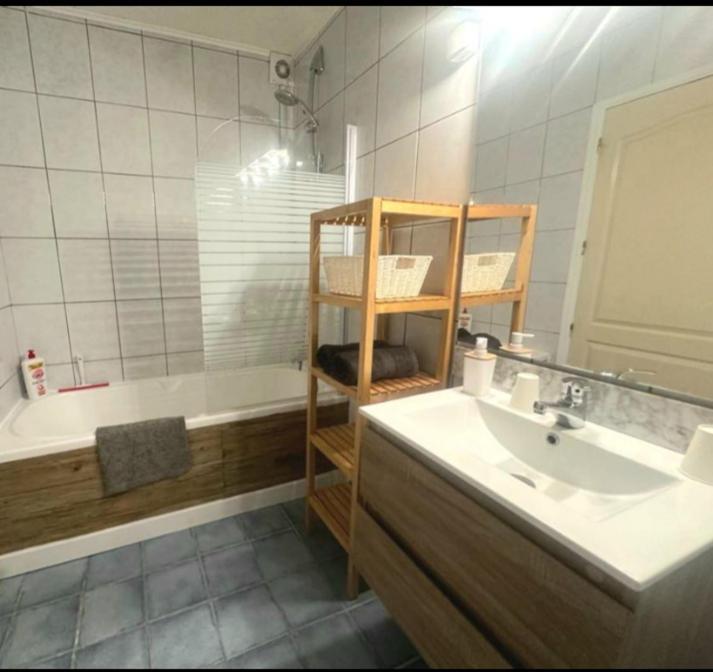 La Villa Du Menhir Chambre D'Hotes Bize-Minervois Eksteriør bilde